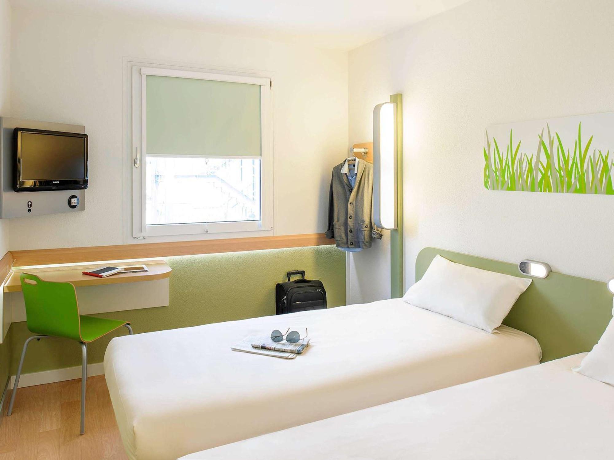 Ibis Budget Tarbes Luaran gambar